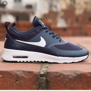 Nike Air Max Thea size 6